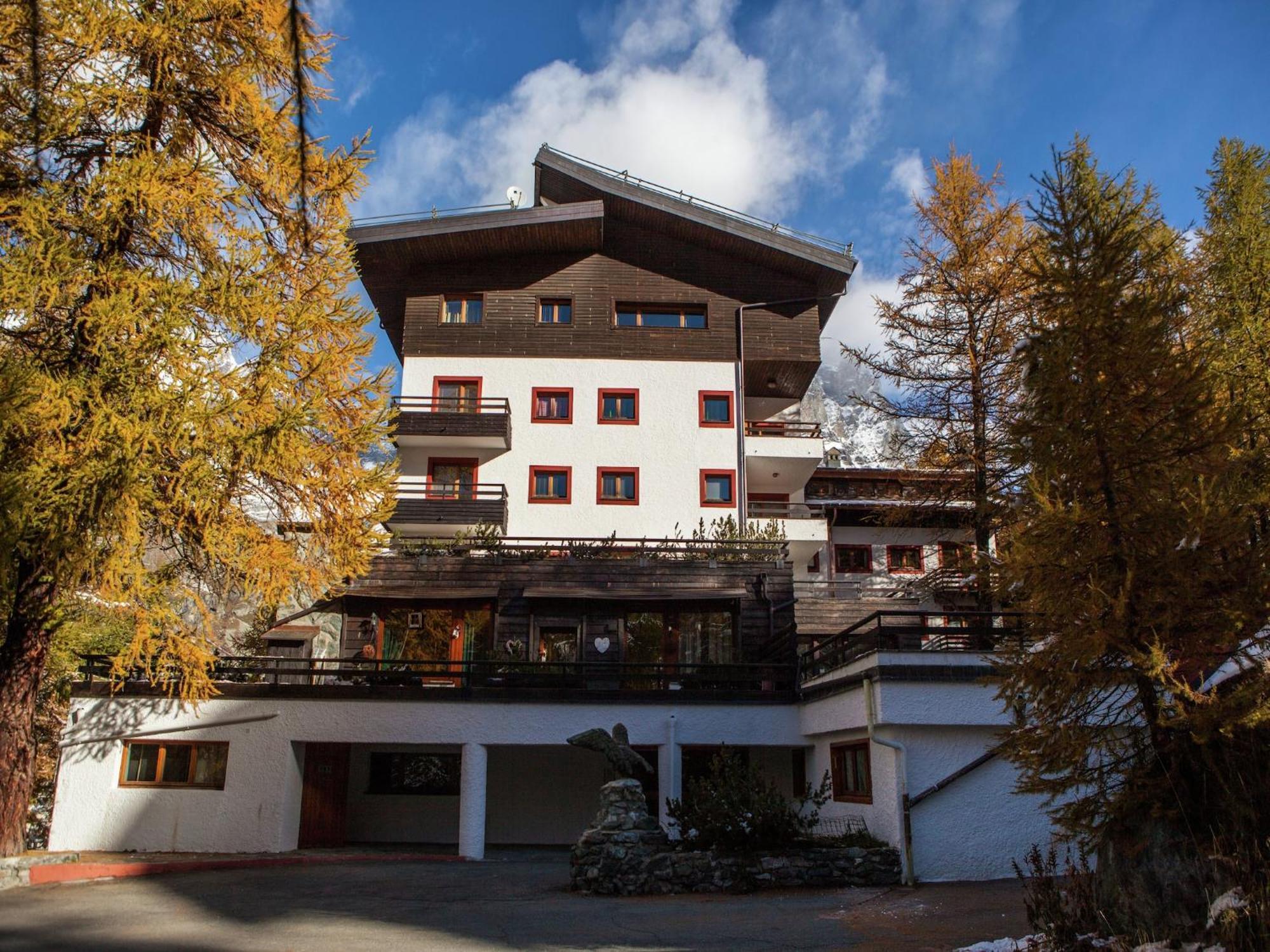 Contemporary Apartment In Breuil Cervinia Near Ski Area Exteriör bild
