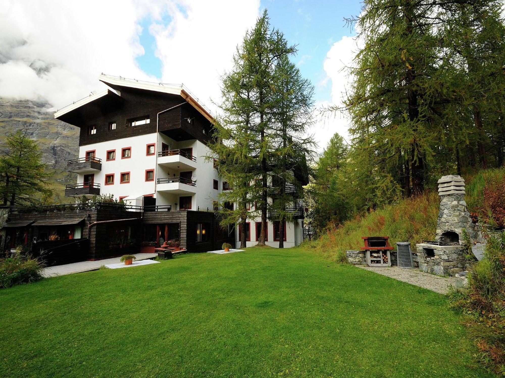 Contemporary Apartment In Breuil Cervinia Near Ski Area Exteriör bild